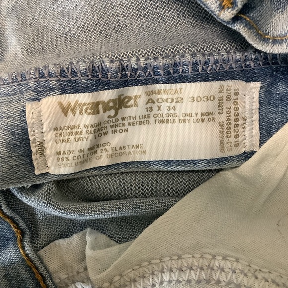 Wrangler Size 13x34 The Cowboy Cut Slim Light Wash Jean. New With Tags. - Picture 12 of 12